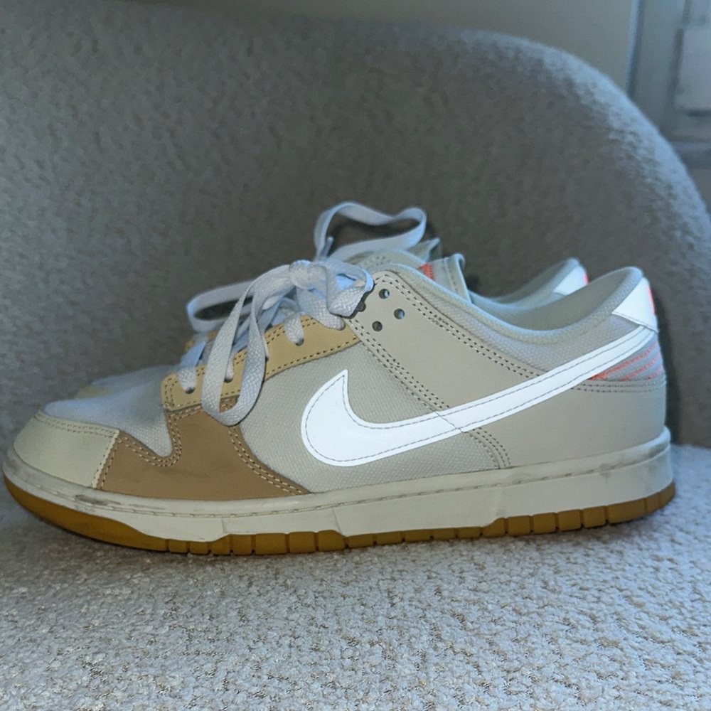 Nike Sneakers - White and Tan